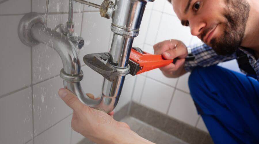 Expert burst pipe repair services in Worthville, KY